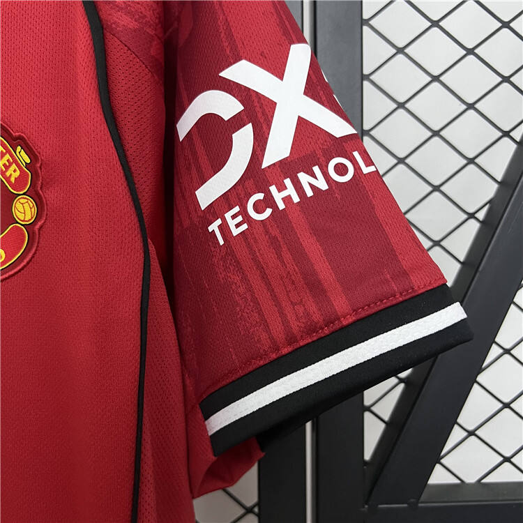 Manchester United 2526 Home Shirt - Official Replica 22386