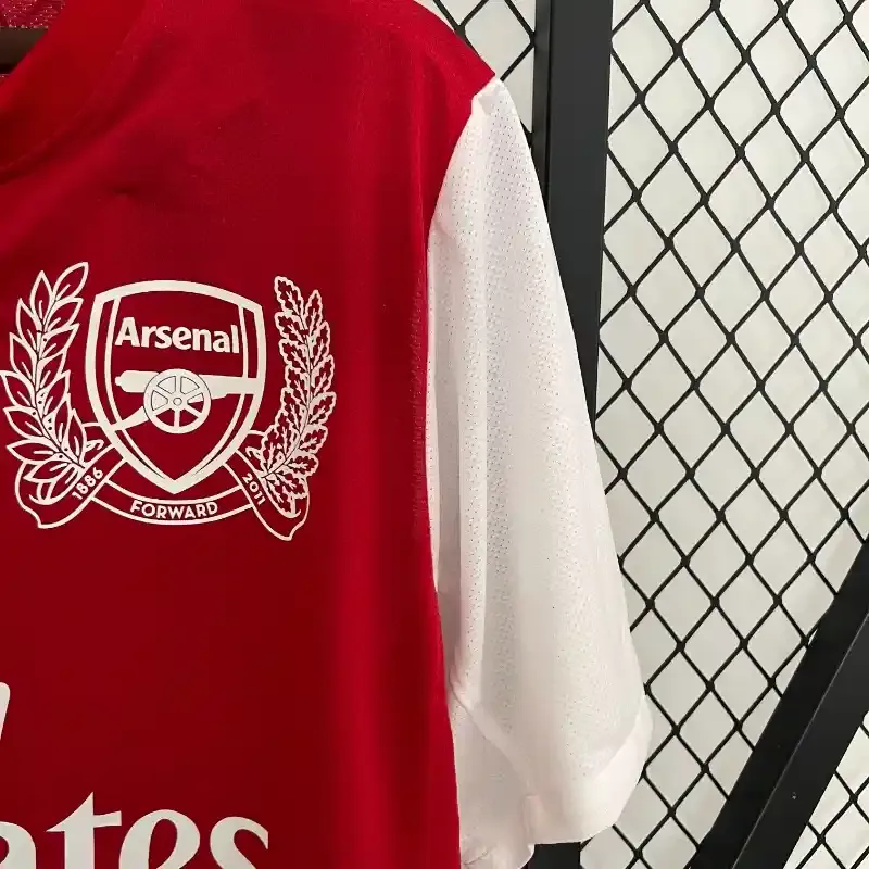 2011-2012 Arsenal 125th Anniversary Jersey retro kit