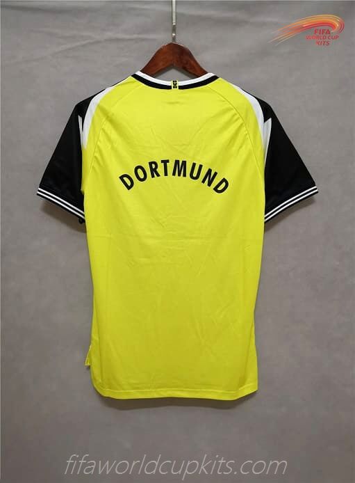 Dortmund Soccer Uniform 95-96 Traditional