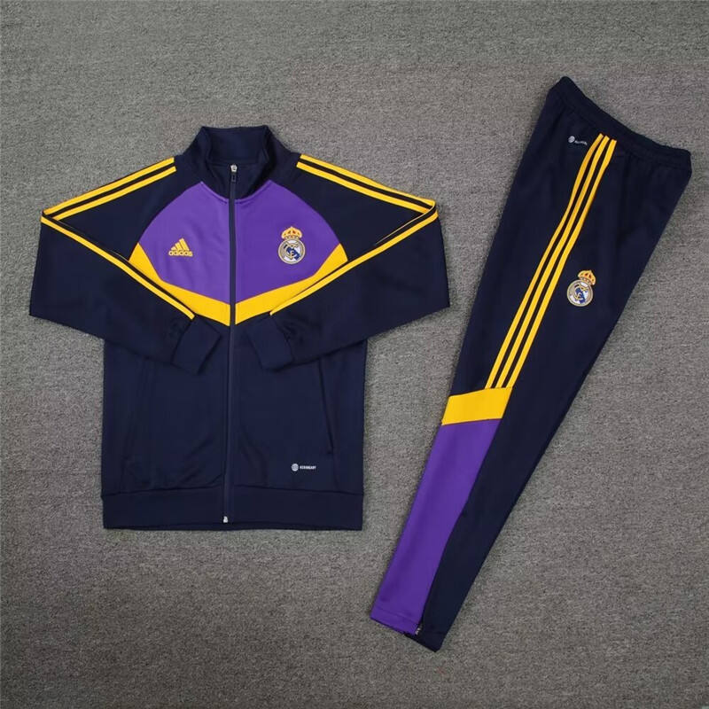 Real Madrid 2425 Purple Training Jacket - Official Replica 24642