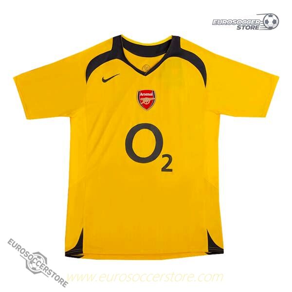 Retro Away Jersey of Arsenal Football Club for the 2005 - 06 Season