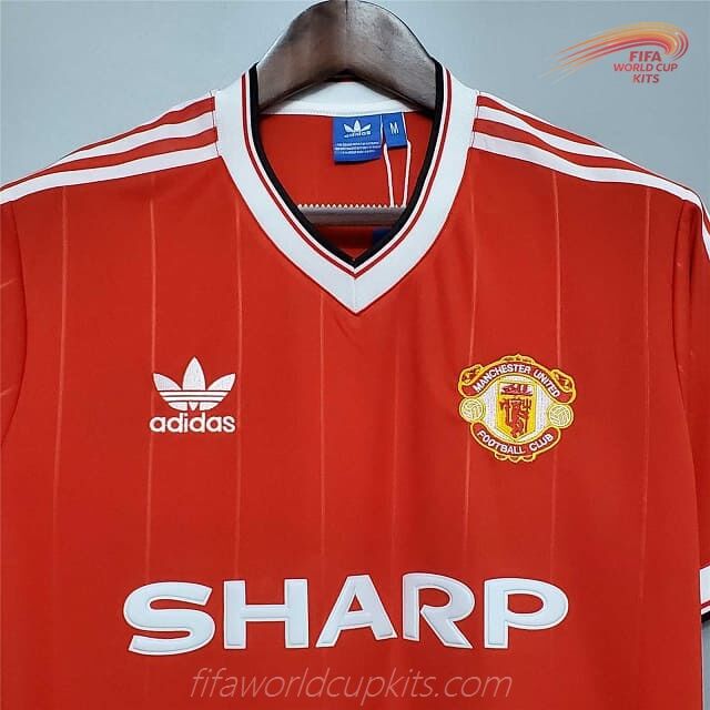 Traditional Football Shirt of Manchester United 83-84