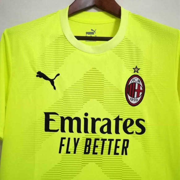 AC Milan 2223 Green Goalkeeper Soccer Jersey Football Shirt -