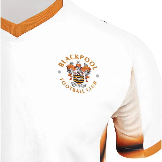 Match Quality Football 2025-2026 Campaign Loyal Football Kit