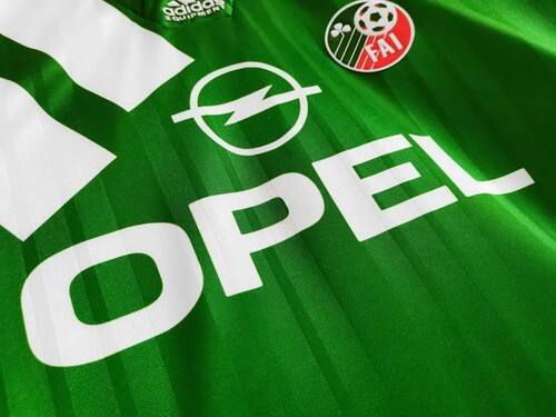 Official Local - Game Day Essential - European Cup - Performance