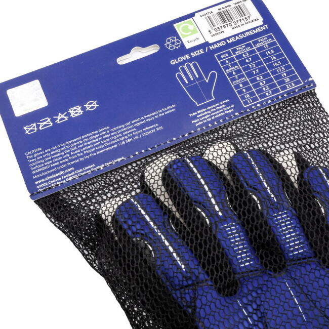 Supporter Grade Chelsea Goalkeeper Supporter Kit (Kids) (1)