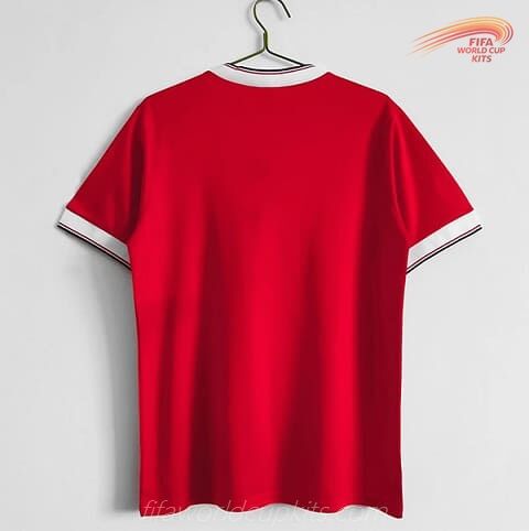 Manchester United 82-83 Home Football Kit