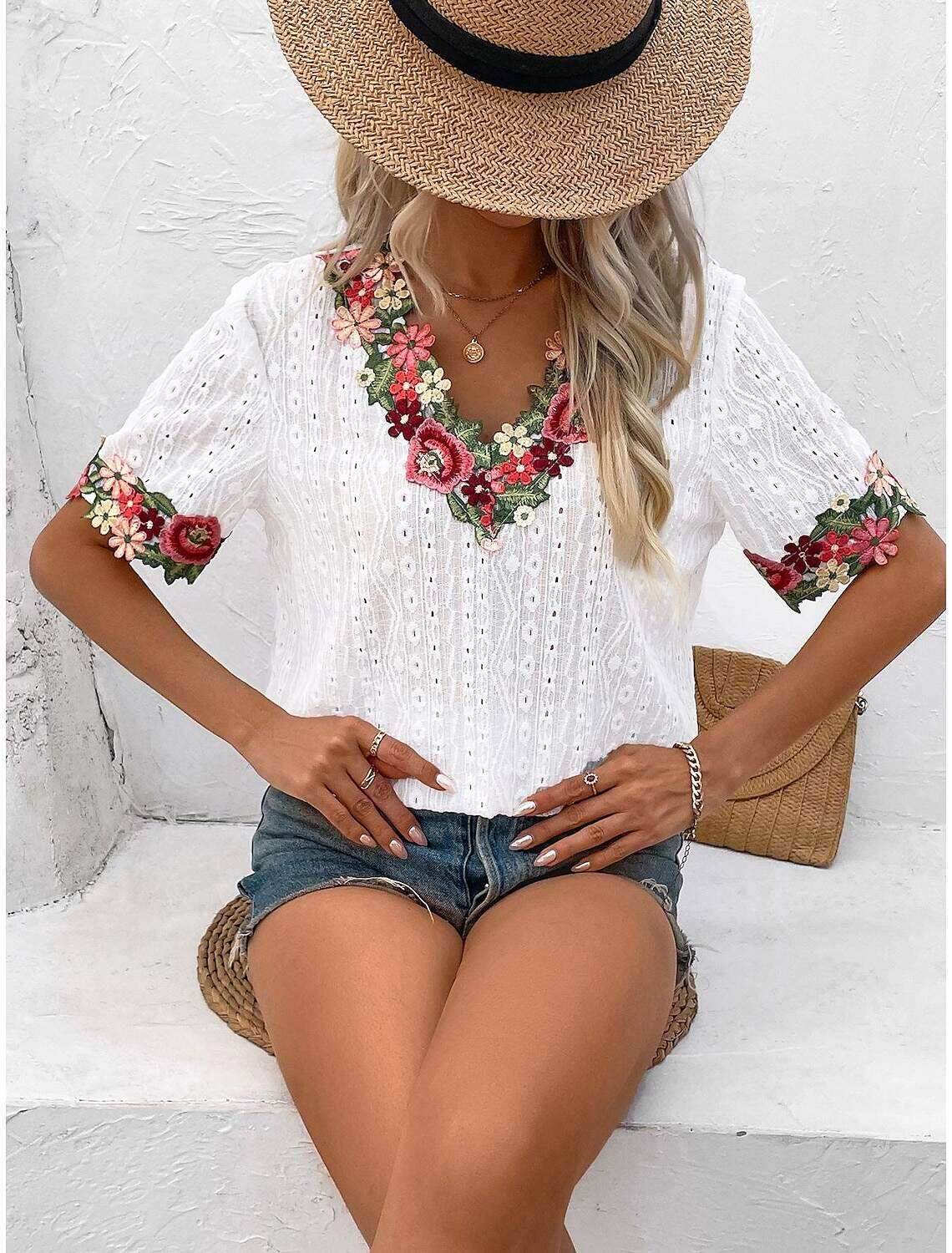 Women's Elegant Lace Tops Eyelet Blouse Floral Embroidery V-Neck Half Sleeve Summer Casual Outdoor Everyday Wear Romantic Petite Tops Summer Holiday Wear