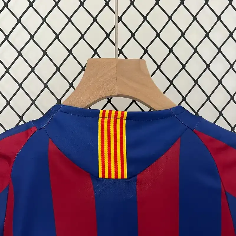 2005-2006 Kids Barcelona Jersey retro kit