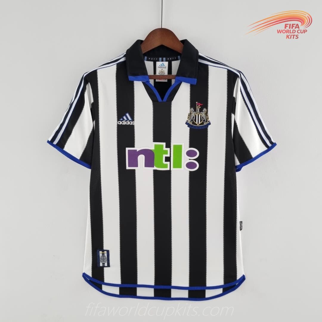 Newcastle 00-01 Home Football Kit