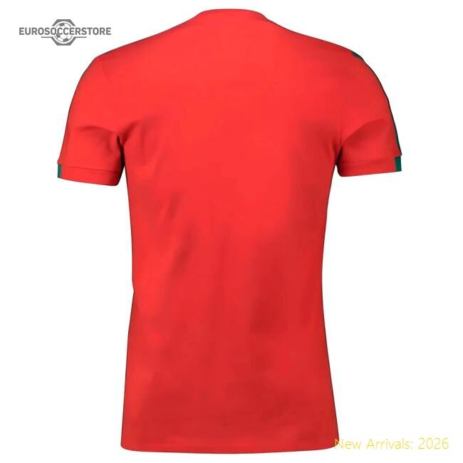 Premium 2018-2019 Bayern Munich Adidas Training Tee (red)
