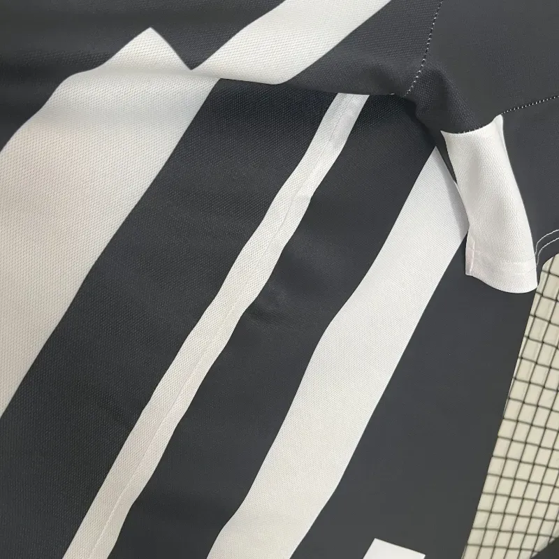 2001-2002 Juventus Jersey retro kit