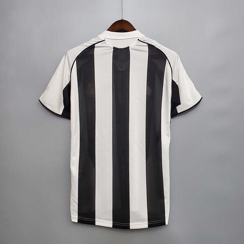 2005-2006 Newcastle  Home retro kit
