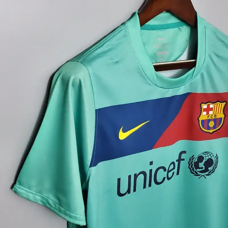 2010-2011 Barcelona Jersey retro kit