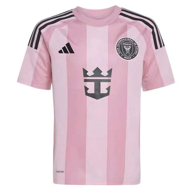 High Quality Cristiano Ronaldo #7 Value For Money Official Merch (v5)