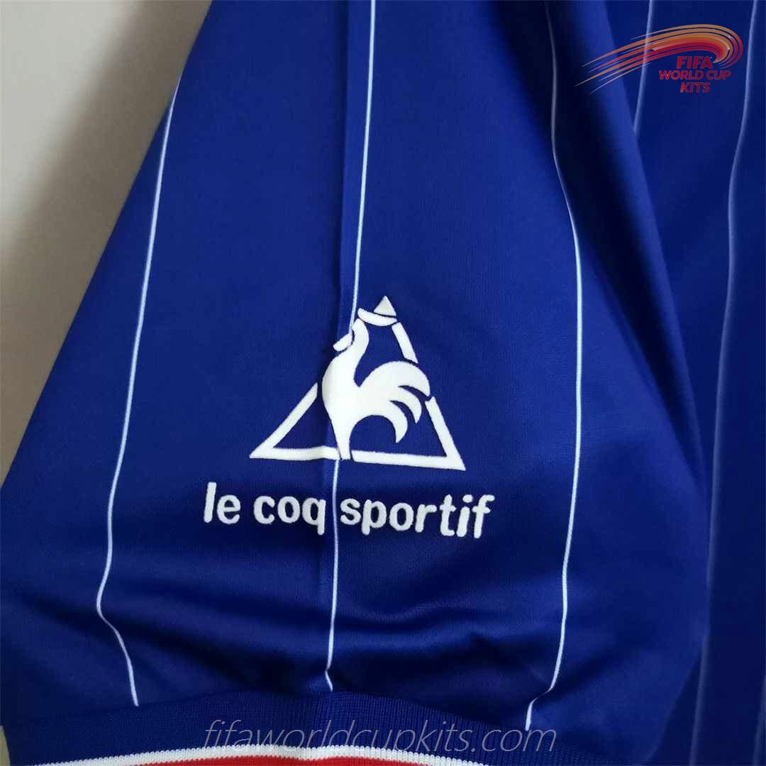 Chelsea 81-83 Home Football Kit