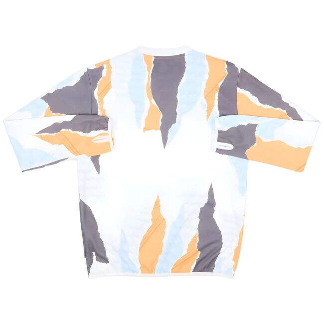 2024-2025 Real Madrid Pre-Match Warm Top (White)