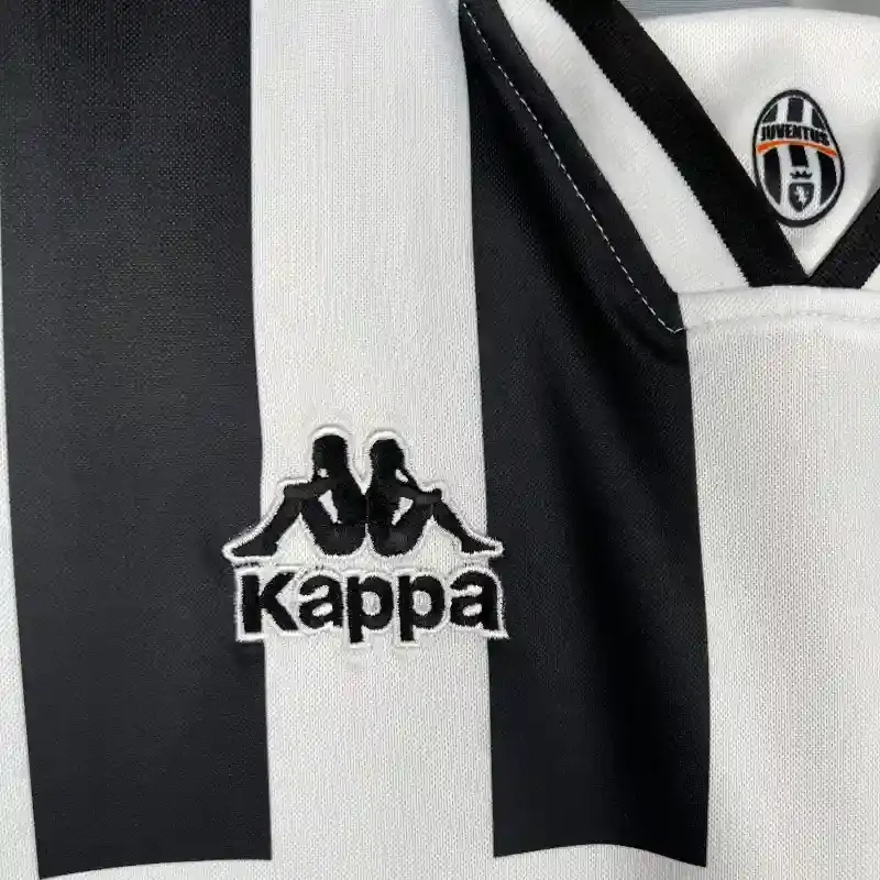 1996-1997 Juventus Jersey retro kit