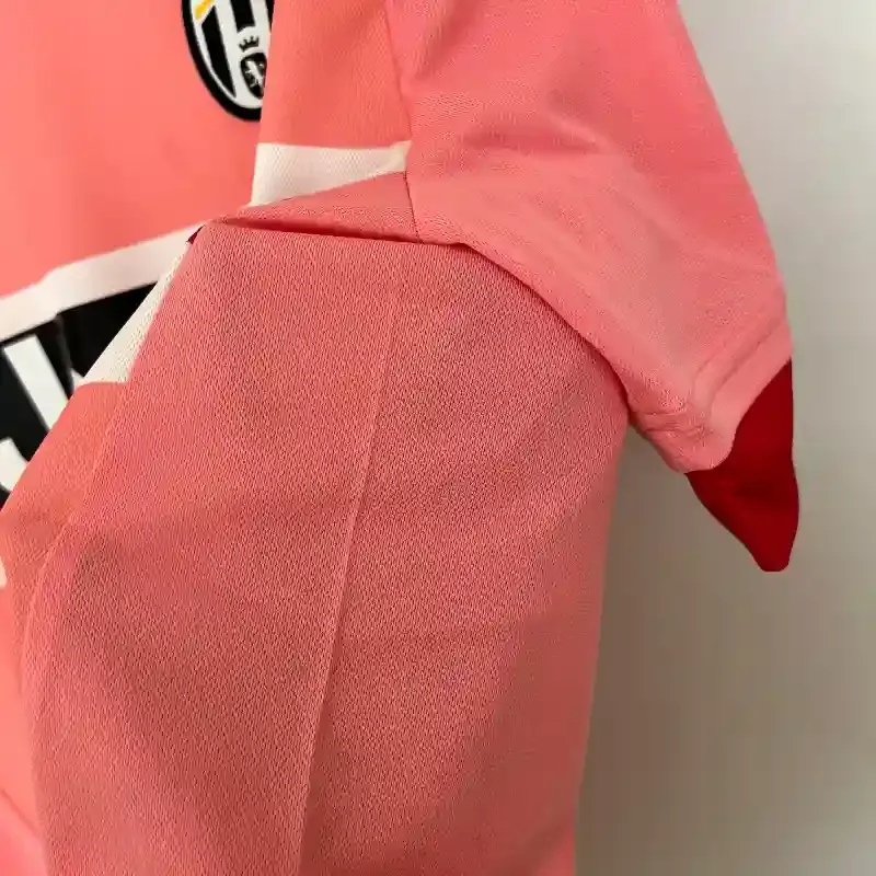 2015-2016 Juventus Jersey retro kit