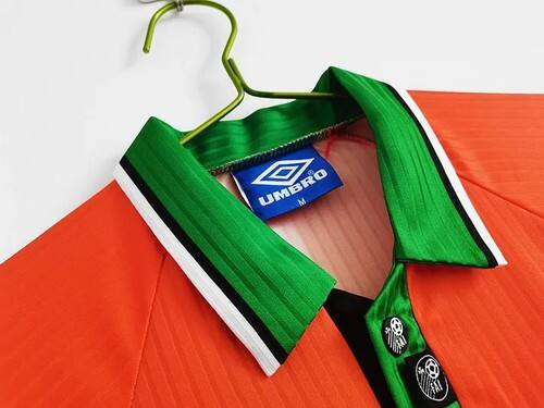 Authentic Visitante - Football Merchandise - Trendy Design