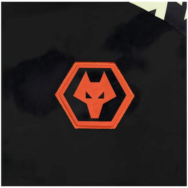 Match 1 Wolves Club Fashionable Training Football Shirt
