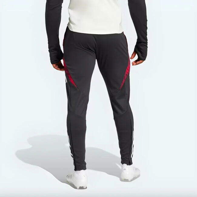 Player Issue Style Man Utd Training Elite Kit 2025-2026 (1)