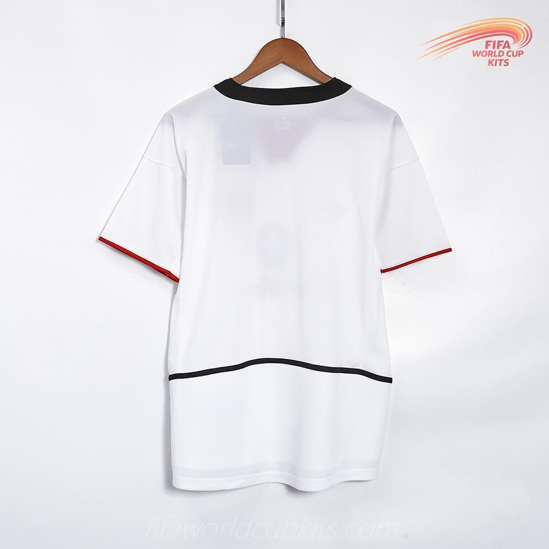 Manchester United 02-03 Away White Football Kit