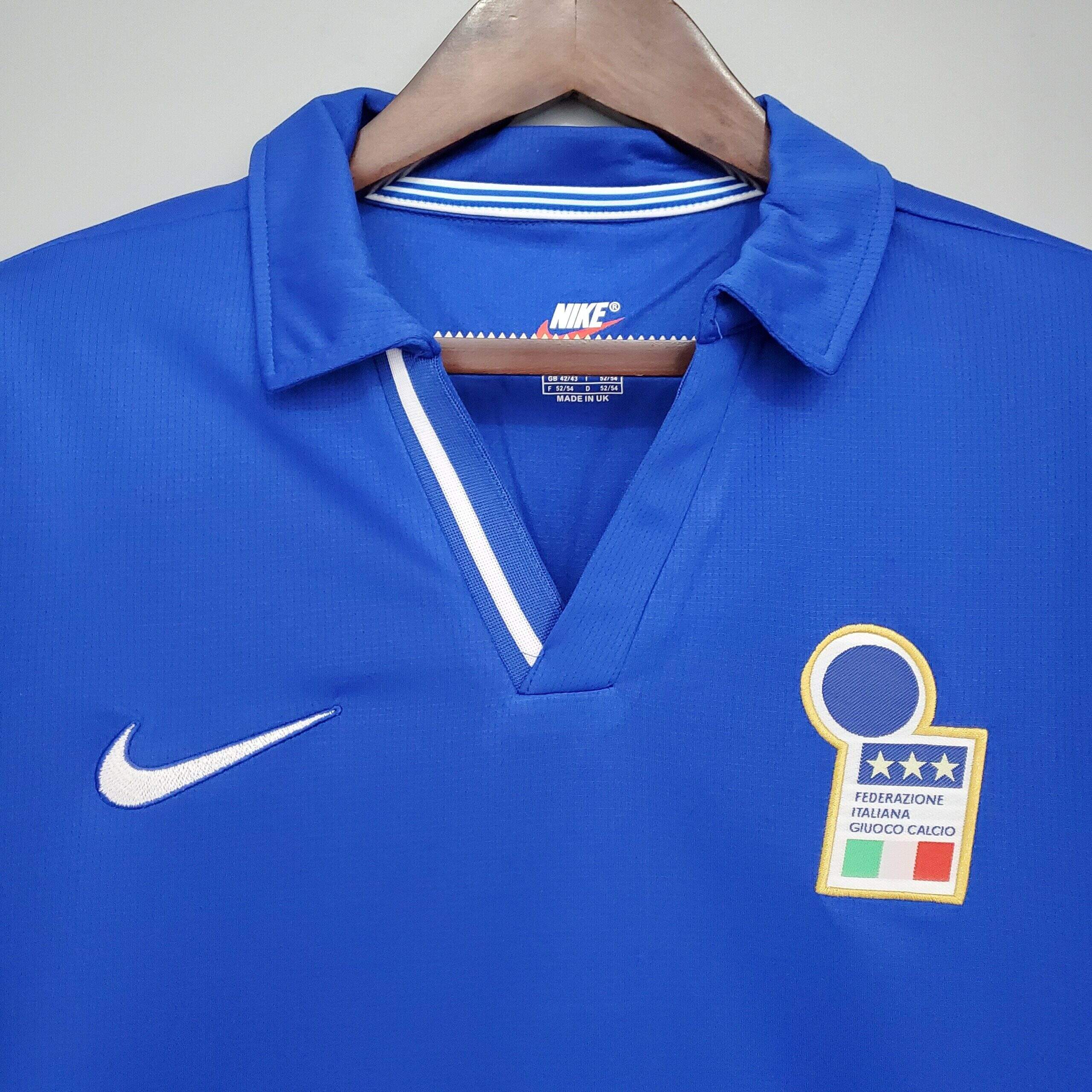1998 Italy Home kit
