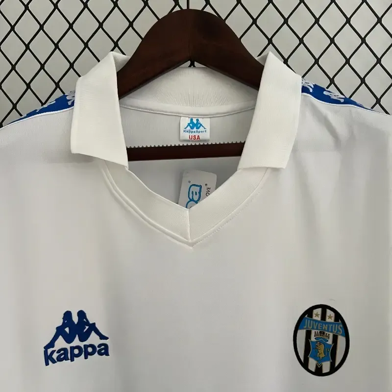 1990-1992 Juventus Jersey retro kit