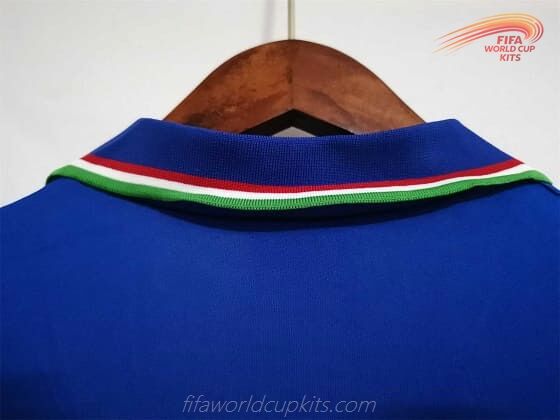 Italy season 1990 WC Finals Main Football Strip