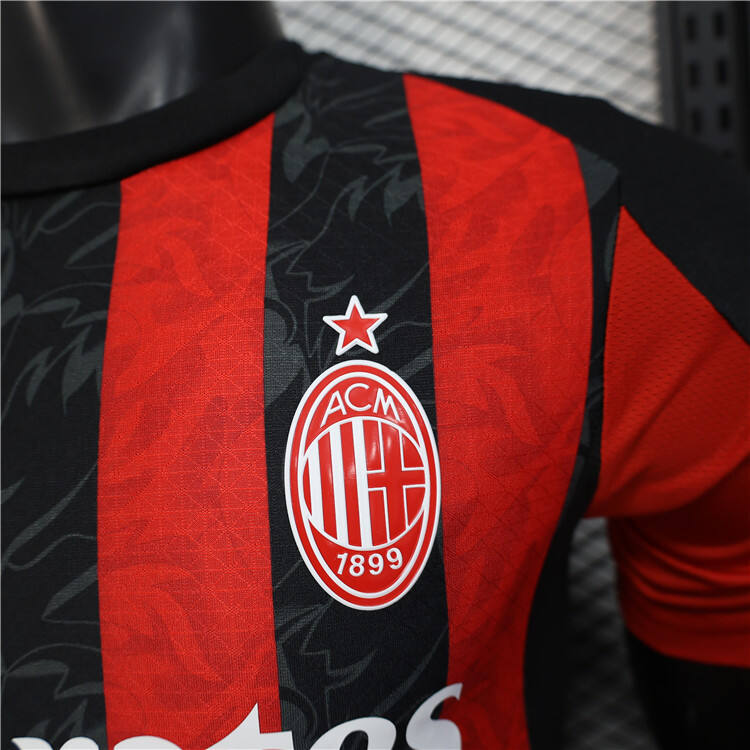 Authentic AC Milan 2526 Home Match Football Shirt - Official Replica