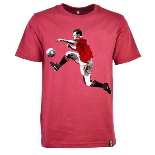 Manchester Reds Retro Cantona T-Kit (Maroon)