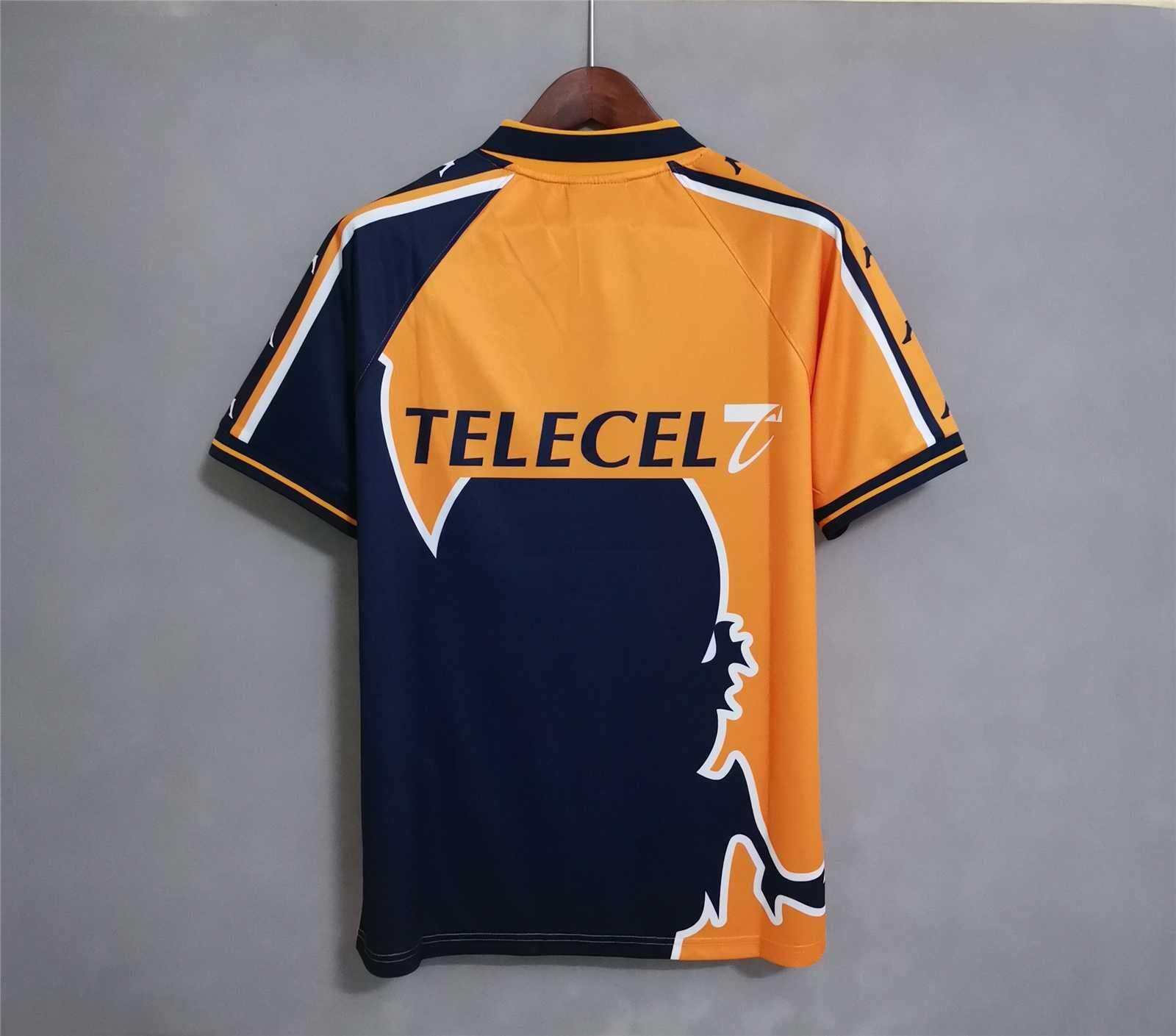 1997-98 FC Porto Home kit