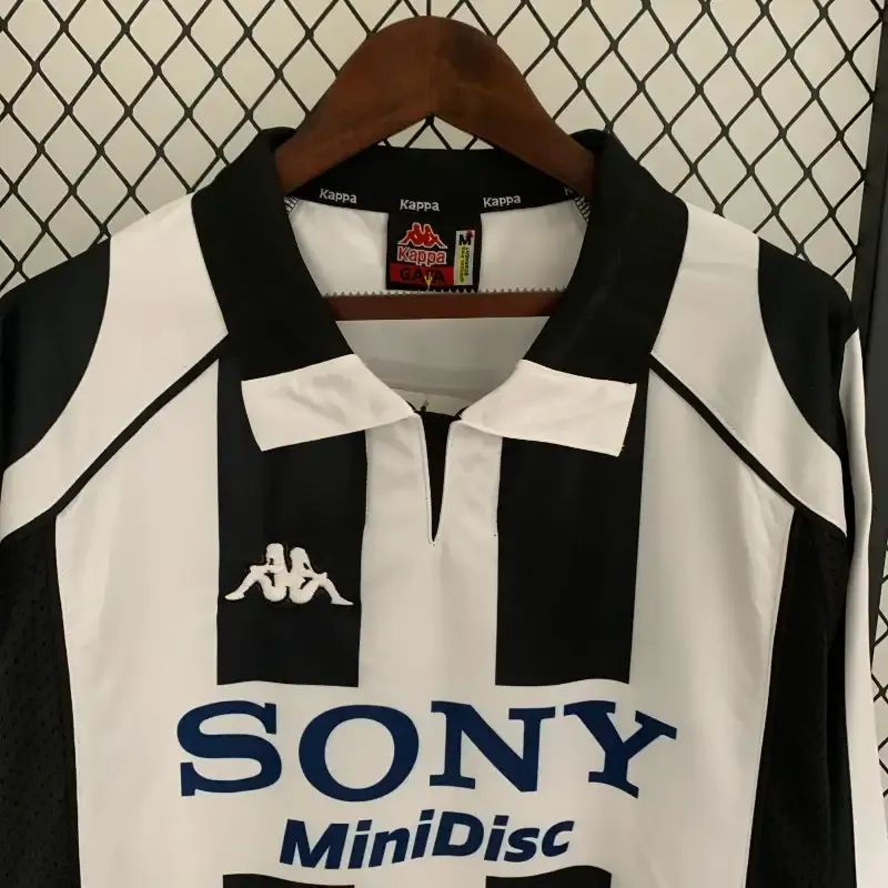 1997-1998 Juventus Long Sleeve Jersey retro kit