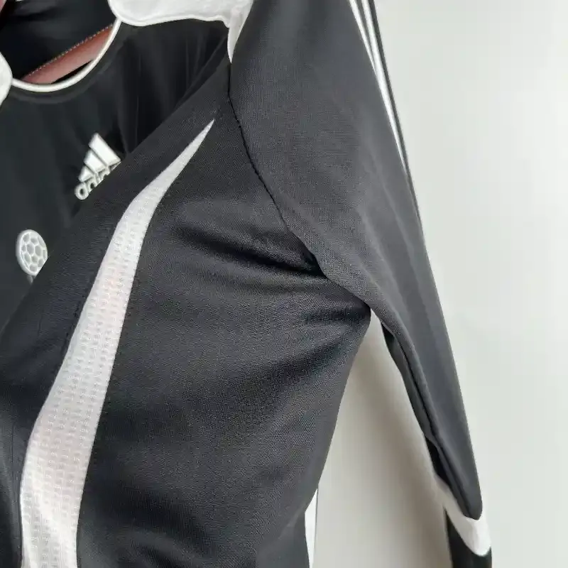2006-2007 Long Sleeve Real Madrid Third retro kit