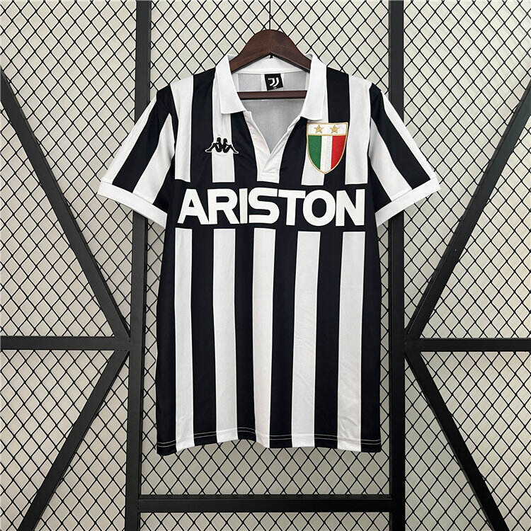 8485 Juventus Retro Home Soccer Football Shirt - Official Replica 8512