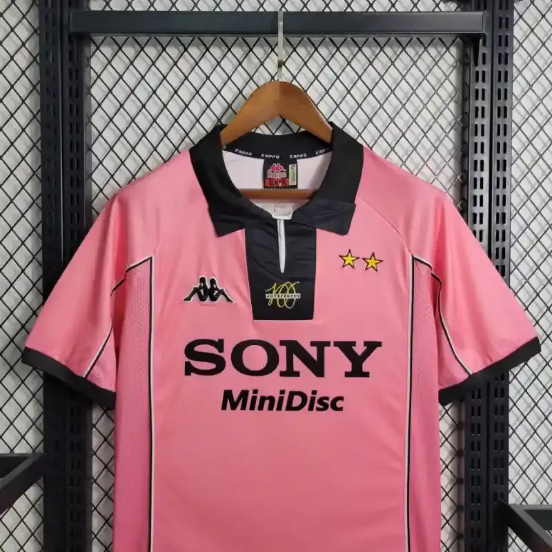1997-1998 Juventus Jersey retro kit