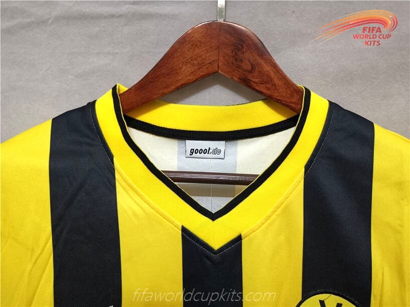 Dortmund 99-00 season Home Football Strip