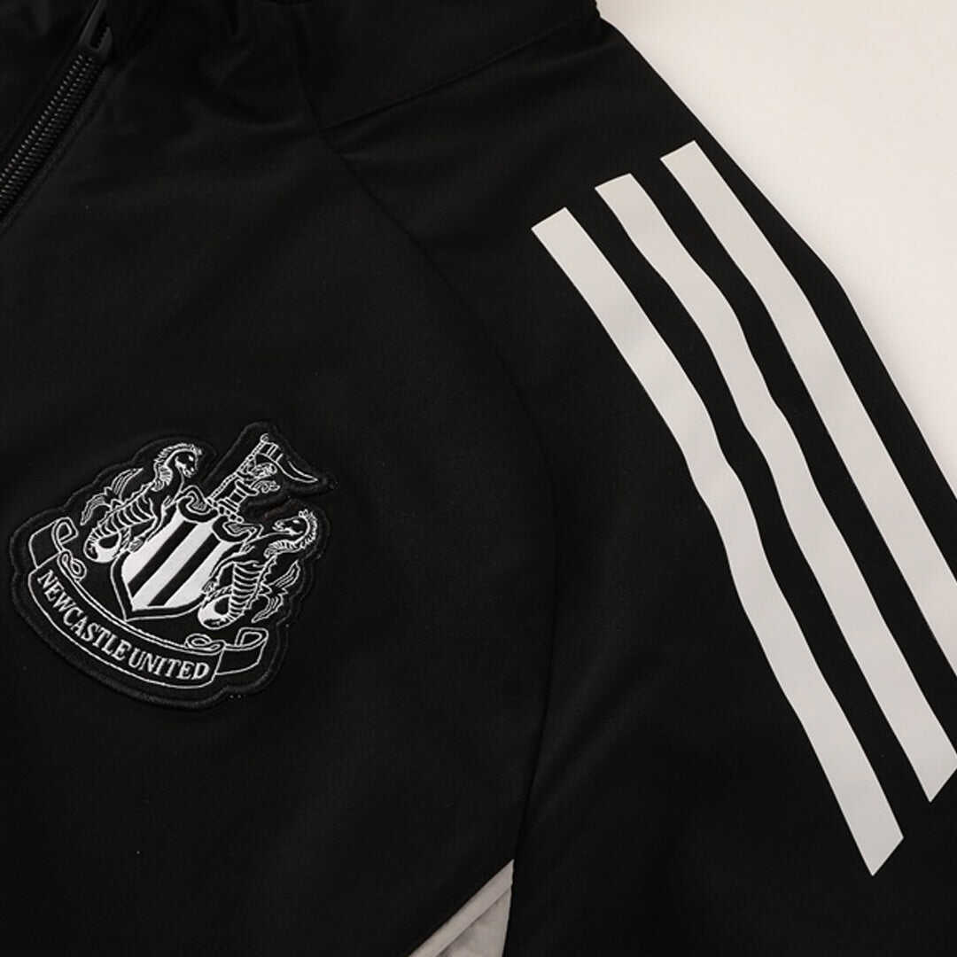 Newcastle United Windbreaker Jacket 2025/26 - Black