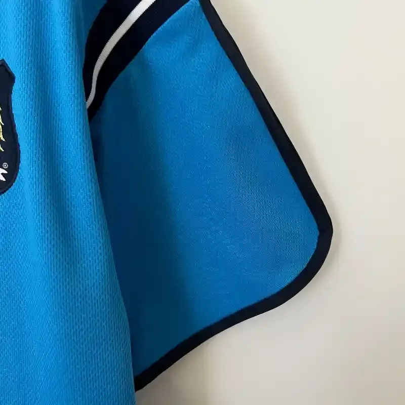 2001-2002 Manchester City Jersey retro kit