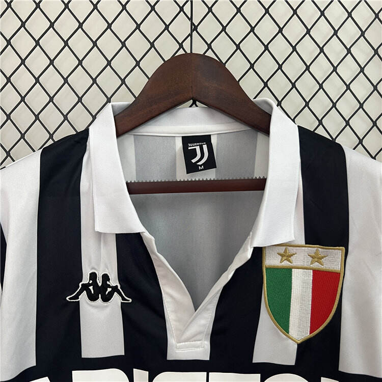 8485 Juventus Retro Home Soccer Football Shirt - Official Replica 8512
