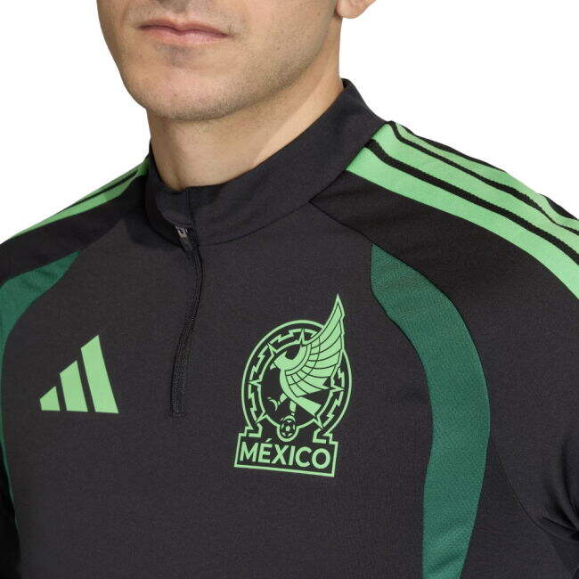 Euro Retro Style 2026-2027 Mexico Training Top (Black) for Supporte...