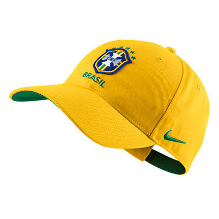 Support Brazil with Nike Training Jersey Set - official licensed gear