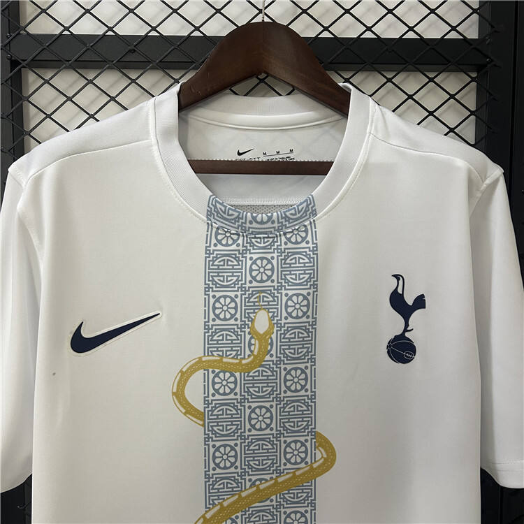 Match Quality Spurs 2526 Tottenham Hotspur Warm Up Shirt