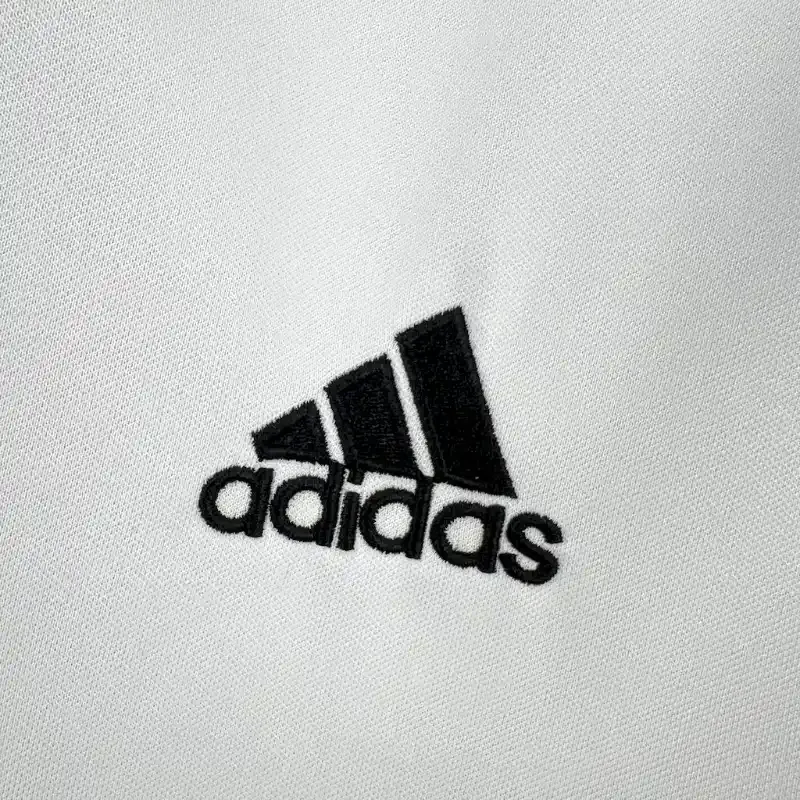 2002-2003 Real Madrid Jersey retro kit