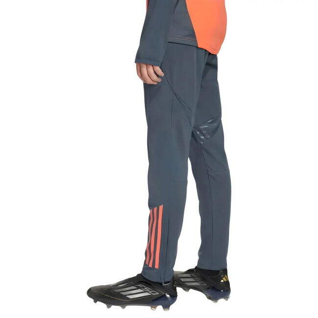 Authentic Design Bayern 2025-2026 Campaign Enthusiastic Football Kit