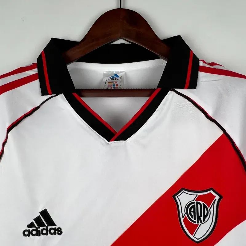 2000-2001 River Plate Jersey retro kit