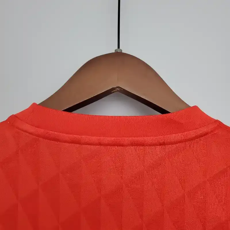 2010-2011 Liverpool Jersey retro kit