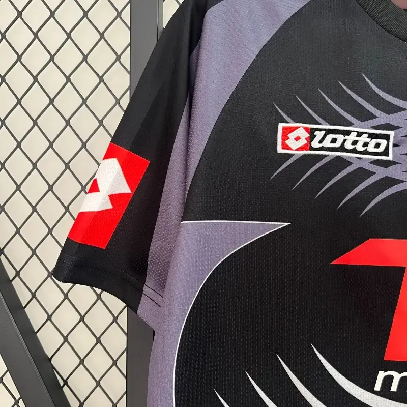 2001-2002 Juventus Goalkeeper Soccer retro kit