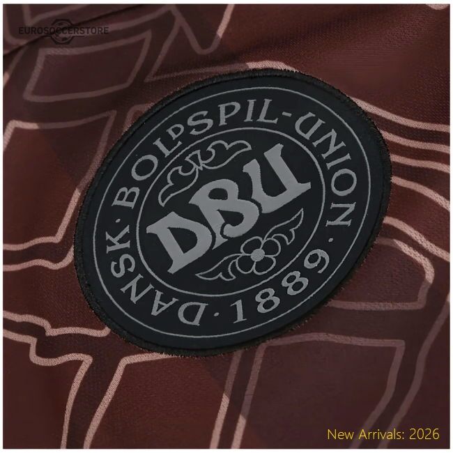 High-performance Denmark 2024-2025 Regular Jersey (den Mobility